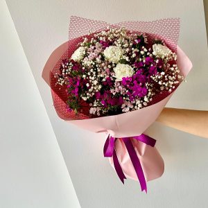 Beyaz Karanfilli Buket